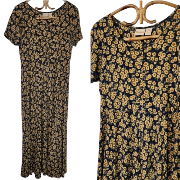 crossroads Dresses & Skirts - Vintage black sunflower 🌻 long maxi dress